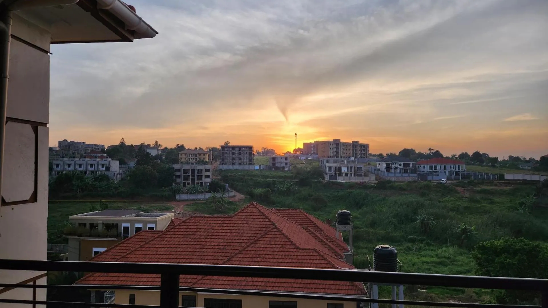 Sunset View Apartment In 캄팔라 우간다